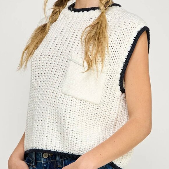 New with Tags Soft Chunky Knit Sweater Top- Small - Picture 1 of 8